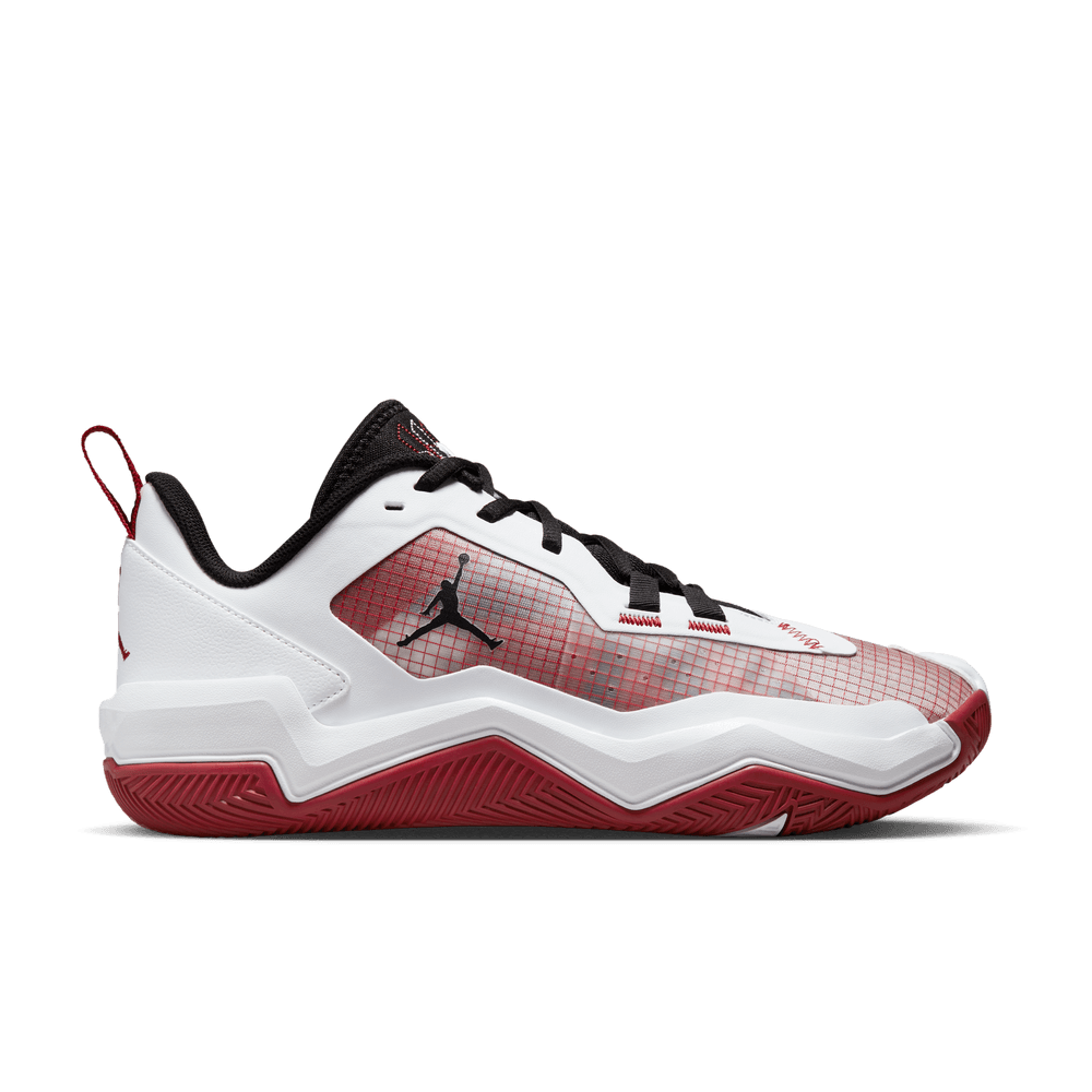 And one basketball shoes shop