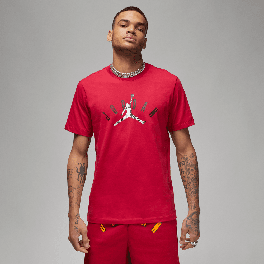 Black and red jordan t shirt sales