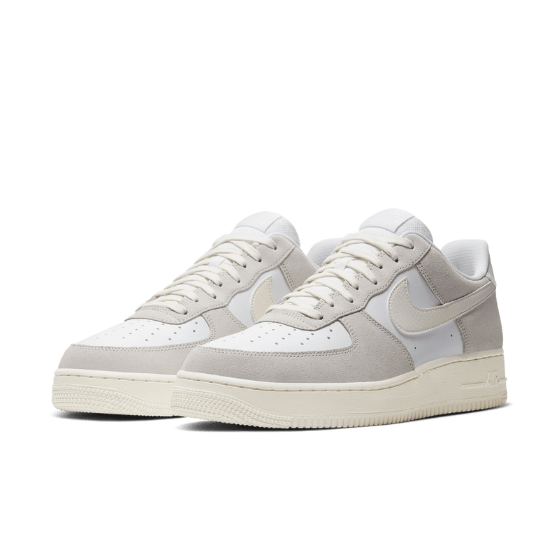 Air force 1 sales platinum