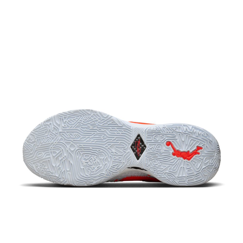 lebron bball shoes