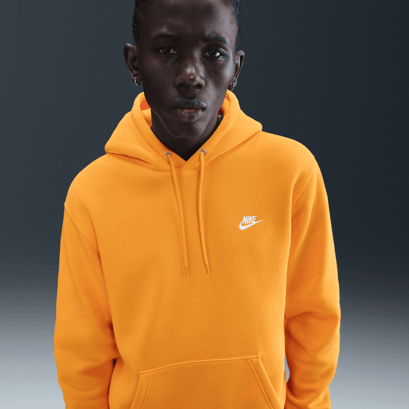 Nike Club Men's Pullover Fleece Hoodie 'University Gold'