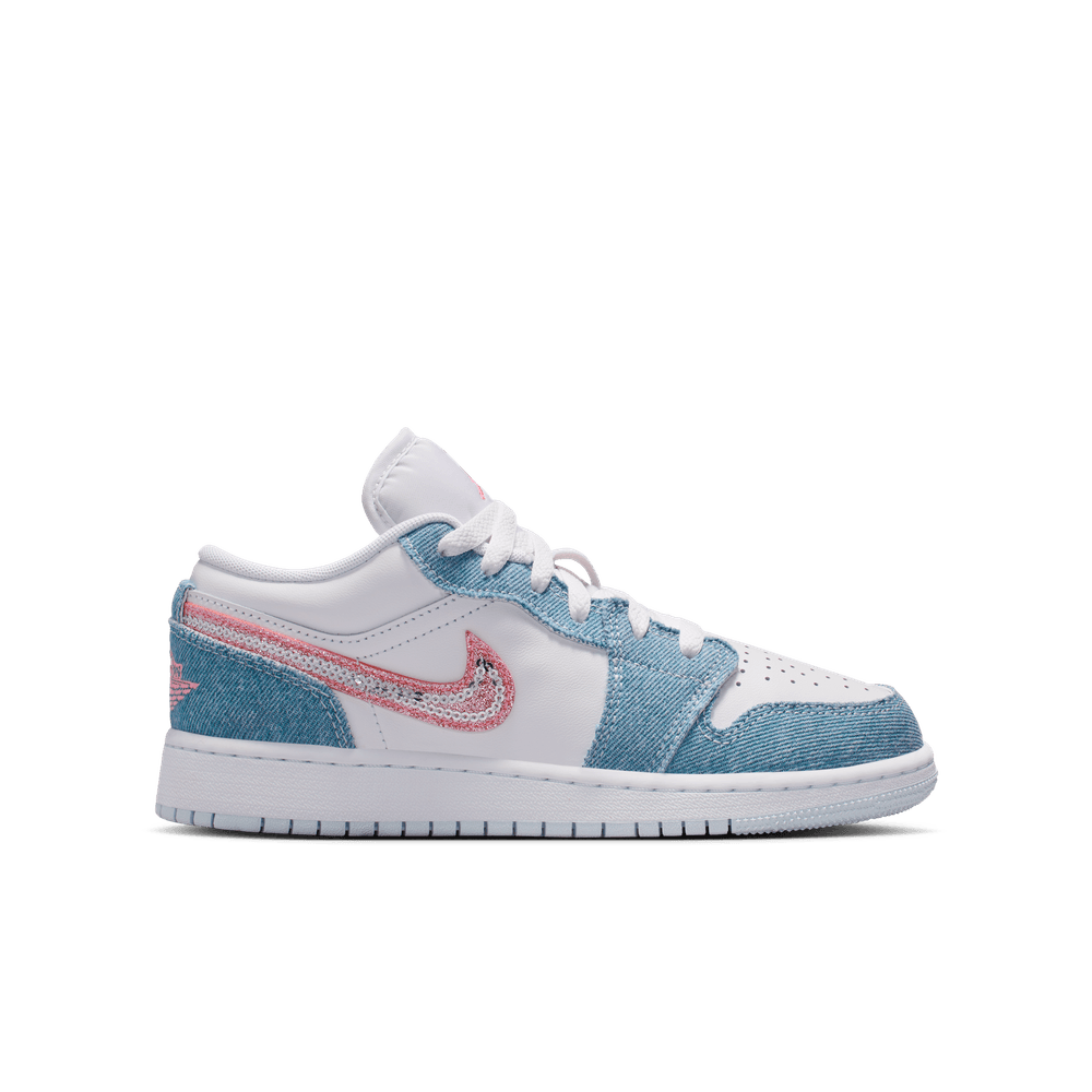 Air Jordan 1 Low SE Big Kids' Shoes (GS) 'Cobalt Bliss/Pink/White'