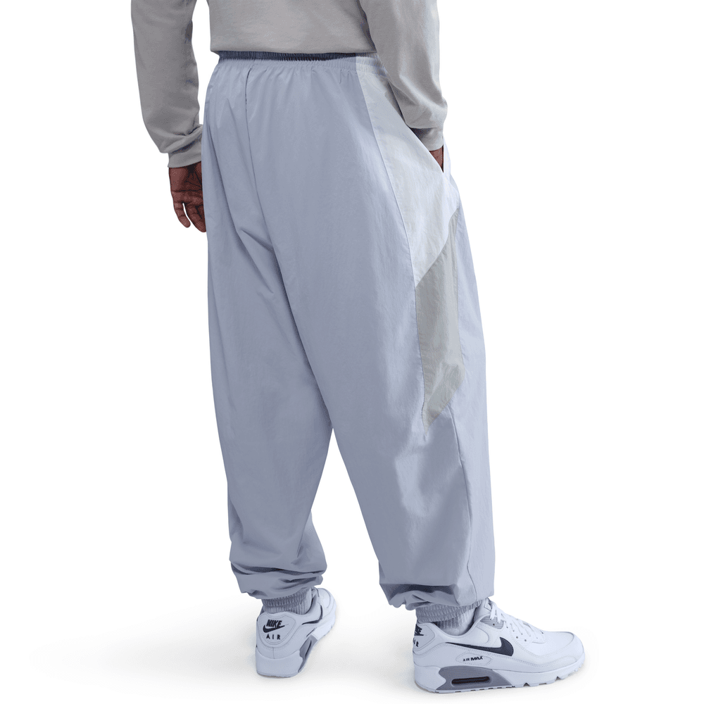 Nike Club Men's Oversized Woven Track Pants 'Ghost/Smoke Grey'