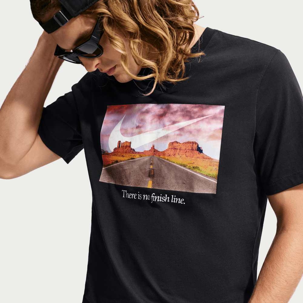 Nike Sportswear Men's T-Shirt 'Black'