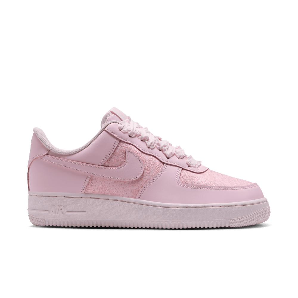 Nike Air Force 1 '07 SE Women's Shoes 'Pink'