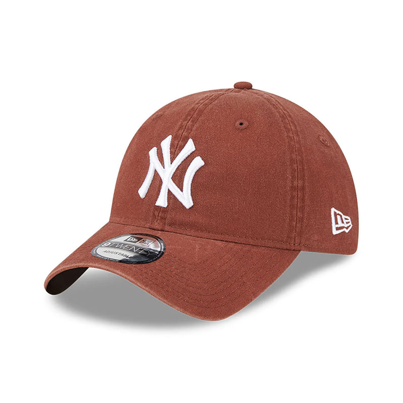 New Era New York Yankees League Essential 9TWENTY Adjustable Cap 'Brown'