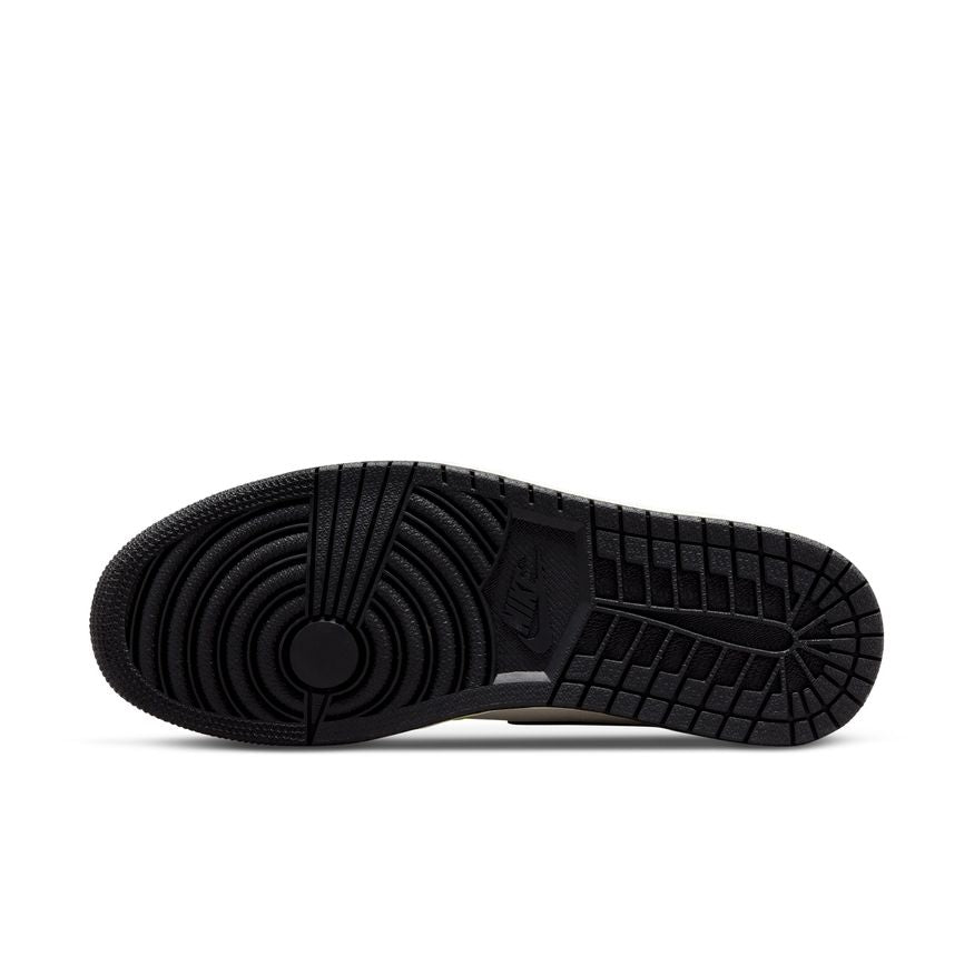 Air Jordan 1 Retro High OG Shoes 'Volt/Black/Sail'