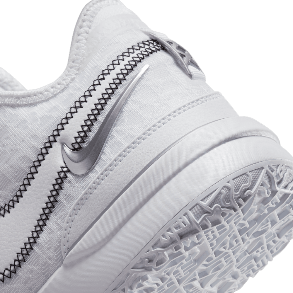 Nike Zoom LeBron NXXT Gen Basketball Shoes 'White/Metallic Silver/Black'