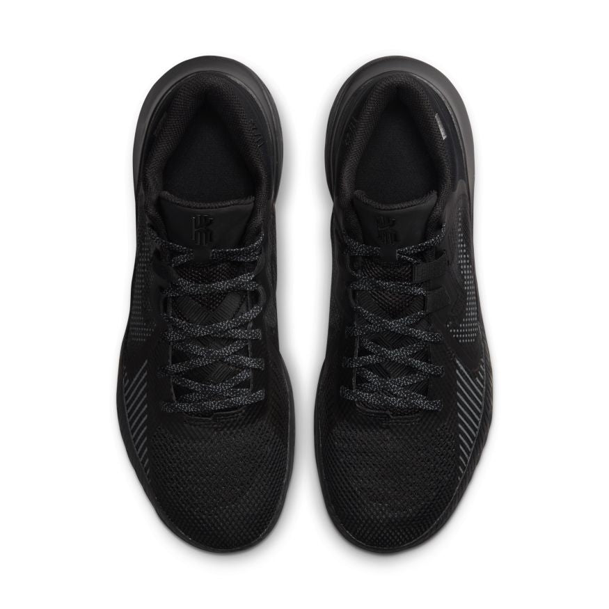 nike kyrie flyknit