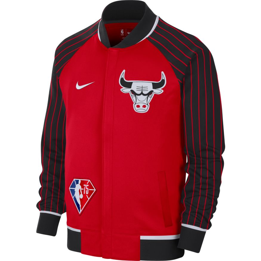 Chicago Bulls Courtside Older Kids' Nike NBA Long-Sleeve T-Shirt. Nike SI