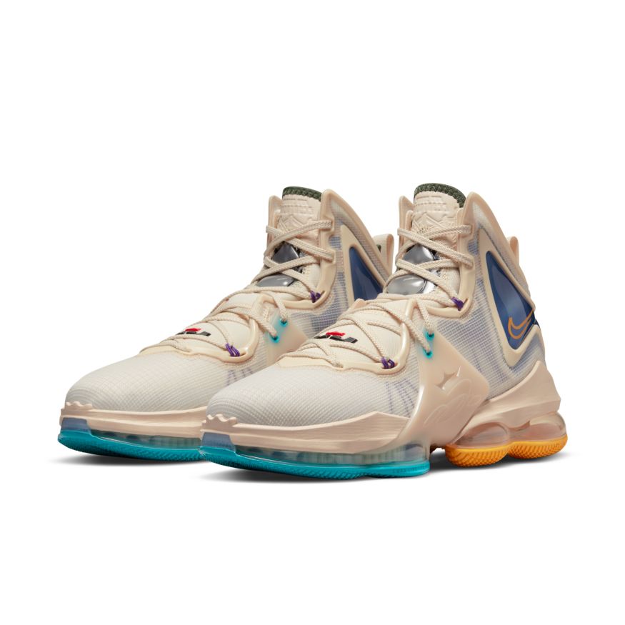 NIKE LEBRON 19 ROYALTY METALLIC GOLD for £175.00