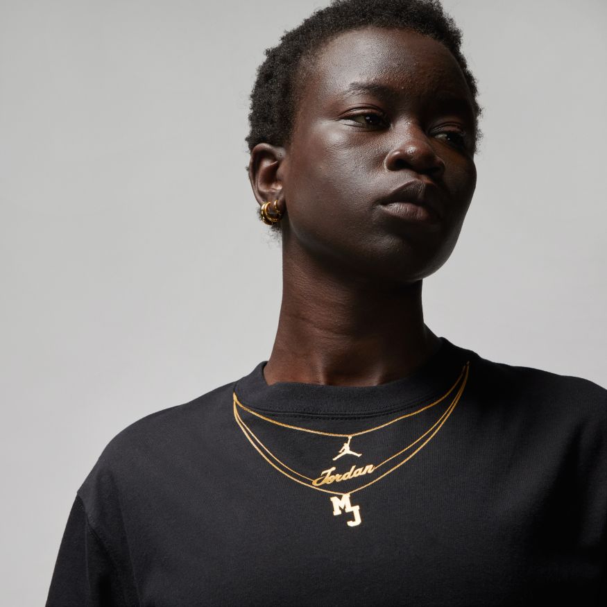 Jordan (Her)itage Women's Gold Chain T-Shirt 'Black'